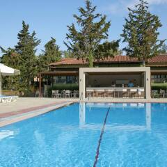 Simantro Beach Hotel бассейн