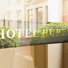Отель Rubens-Grote Markt Бельгия, Антверпен - 1 отзыв об отеле, цены и фото номеров - забронировать отель Rubens-Grote Markt онлайн балкон