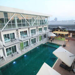 Отель Anantra Pattaya Resort by CPG балкон