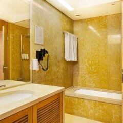 Отель Hello Lisbon Marques de Pombal Apartments Португалия, Лиссабон - отзывы, цены и фото номеров - забронировать отель Hello Lisbon Marques de Pombal Apartments онлайн ванная фото 2