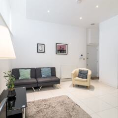 Отель Modern 1BR Home in Kings Cross! 3 Guests Лондон фото 11