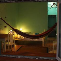 Отель Bedspace Beach бассейн
