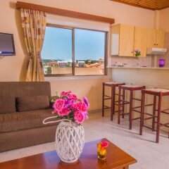 Отель Windmills Hotel Apartments Кипр, Протарас - отзывы, цены и фото номеров - забронировать отель Windmills Hotel Apartments онлайн комната для гостей фото 5