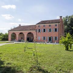 Отель Agriturismo La Madoneta Сан-Джорджо-ин-Боско