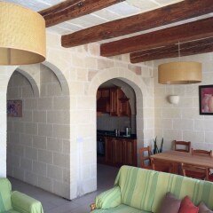 Отель Qronfla Farm Five Stars Holiday House Мальта, Зеббудж - отзывы, цены и фото номеров - забронировать отель Qronfla Farm Five Stars Holiday House онлайн в номере