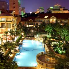 Отель Treetops Executive Residences бассейн