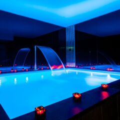 Отель Hôtel Félicien by Elegancia бассейн