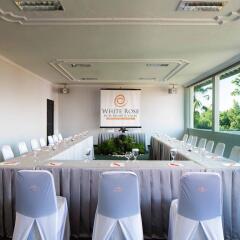 Отель White Rose Kuta Resort, Villas & Spa