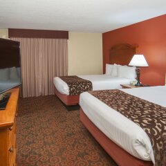 Governors Suites Hotel комната для гостей
