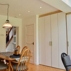 Отель Spacious 3 Bedroom House in Didsbury Manchester Великобритания, Манчестер - отзывы, цены и фото номеров - забронировать отель Spacious 3 Bedroom House in Didsbury Manchester онлайн комната для гостей фото 3
