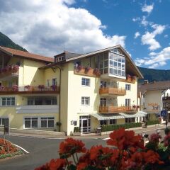 Hotel Tannerhof Сцена парковка