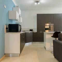 Апартаменты Luxury 3BR Apartment by the Sea, Prime Location Буджибба в номере фото 2
