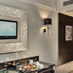 Park Hotel Junior сейф в номере