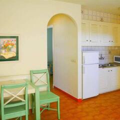 Отель Apartamentos Son Bou Gardens в номере