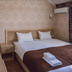 Hotel SunRise Osh сейф в номере
