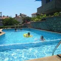 Favorite Hotel Аврен бассейн фото 3