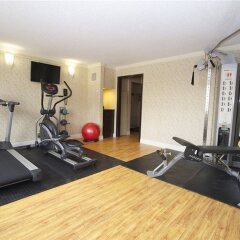 Отель Miyako Hotel Los Angeles США, Лос-Анджелес - 9 отзывов об отеле, цены и фото номеров - забронировать отель Miyako Hotel Los Angeles онлайн фитнесс-зал фото 2
