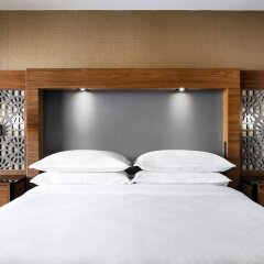 Отель Sheraton Toronto Airport Hotel & Conference Centre Канада, Торонто - отзывы, цены и фото номеров - забронировать отель Sheraton Toronto Airport Hotel & Conference Centre онлайн комната для гостей