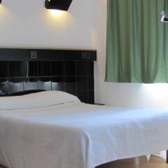 Отель Hostal Athenas комната для гостей фото 7