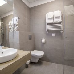 Отель Varsovia Apartamenty Kasprzaka ванная фото 2