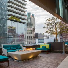 Отель Indigo Los Angeles Downtown, an IHG Hotel США, Лос-Анджелес - отзывы, цены и фото номеров - забронировать отель Indigo Los Angeles Downtown, an IHG Hotel онлайн балкон
