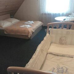 Гостиница Коттедж Клавдия в Калининграде - забронировать гостиницу Коттедж Клавдия, цены и фото номеров Калининград комната для гостей