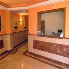 Отель HC Apartamentos Испания, Ла-Корунья - отзывы, цены и фото номеров - забронировать отель HC Apartamentos онлайн интерьер отеля