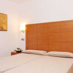 Отель COOEE Aparthotel & Suites Cap de Mar комната для гостей фото 4