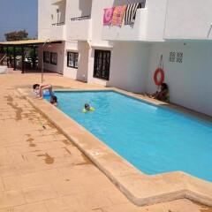 Отель Apartamentos Ibiza бассейн