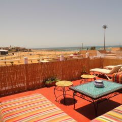 Отель Riad A La Belle Etoile пляж