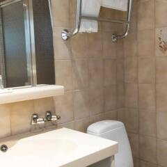Отель Rivoli Jardin Hotel Финляндия, Хельсинки - 14 отзывов об отеле, цены и фото номеров - забронировать отель Rivoli Jardin Hotel онлайн ванная