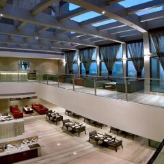Отель The LaLiT New Delhi фитнесс-зал