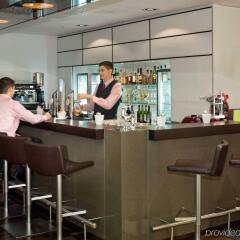 Отель Novotel Wien City Вена гостиничный бар