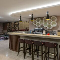 Отель Radisson Blu Residence, Istanbul Batisehir гостиничный бар