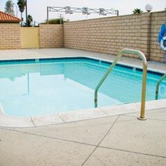 Отель Crystal Inn Suites & Spas бассейн фото 3