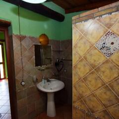 Отель B&B Giucalem - La Casa Negli Orti Пьяцца-Армерина ванная фото 2