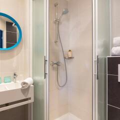 Отель Hôtel OZZ By Happyculture ванная