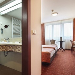 Airport Hotel Budapest ванная