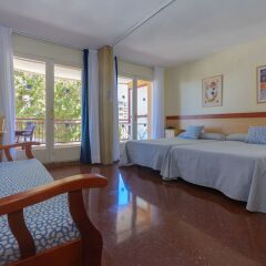 Отель MedPlaya Albatros Family Испания, Салоу - 2 отзыва об отеле, цены и фото номеров - забронировать отель MedPlaya Albatros Family онлайн комната для гостей