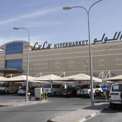 Al Waleed Palace Hotel Apartments-Al Barsha парковка