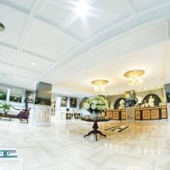 Los Angeles Hotel & Spa интерьер отеля