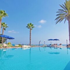 Отель Bay View Apartment Кипр, Протарас - отзывы, цены и фото номеров - забронировать отель Bay View Apartment онлайн бассейн фото 3