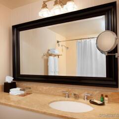Отель Sheraton Gateway Los Angeles США, Лос-Анджелес - отзывы, цены и фото номеров - забронировать отель Sheraton Gateway Los Angeles онлайн ванная