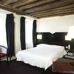 Отель Montholon Hotel Франция, Париж - отзывы, цены и фото номеров - забронировать отель Montholon Hotel онлайн сейф в номере
