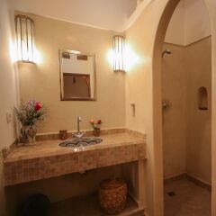 Отель Riad Clefs d'Orient Марокко, Марракеш - отзывы, цены и фото номеров - забронировать отель Riad Clefs d'Orient онлайн ванная