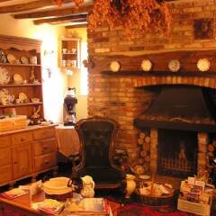 Отель Orillia House B&B & Holiday Cottages интерьер отеля