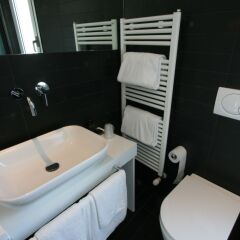 Q Hotel ванная