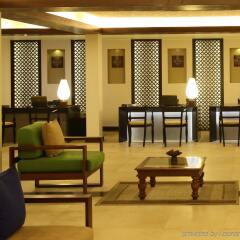 Отель Avani Kalutara Resort интерьер отеля