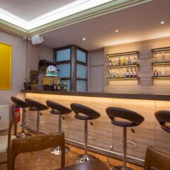Marina Hotel Athens Афины гостиничный бар