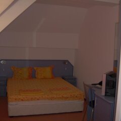 Hotel Ines Поморие комната для гостей
